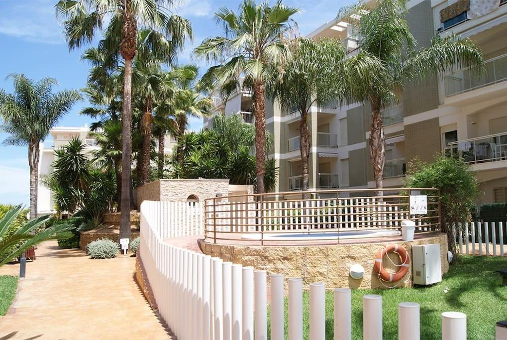 Piso Bajo 3 Habitaciones 2 Banos Y Gran Terraza Denia Kültér fotó