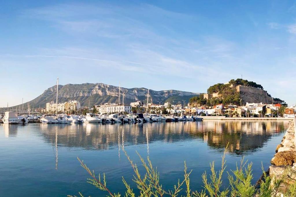 Piso Bajo 3 Habitaciones 2 Banos Y Gran Terraza Denia Kültér fotó