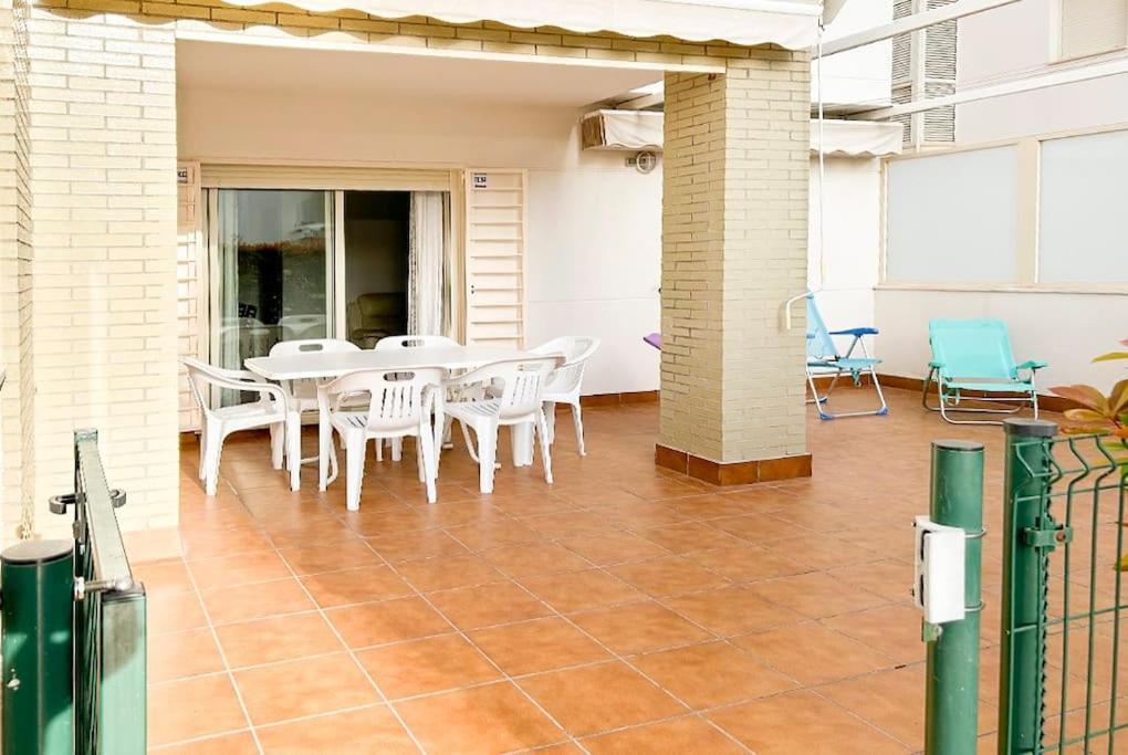 Piso Bajo 3 Habitaciones 2 Banos Y Gran Terraza Denia Kültér fotó